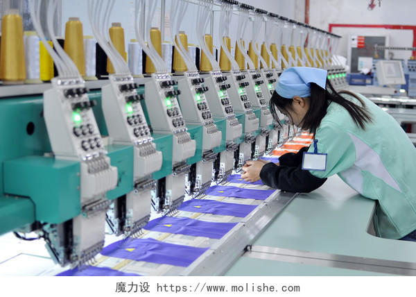 纺织工厂技术工人
